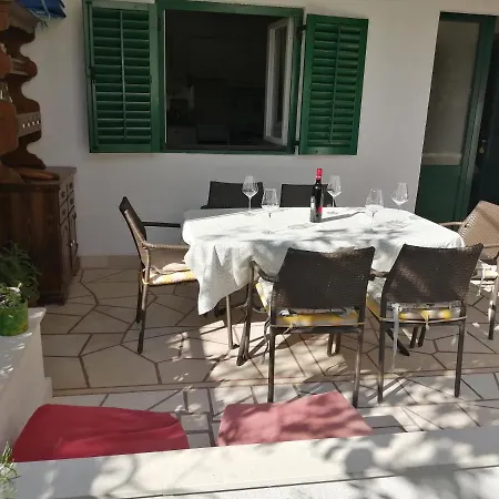 Apartmán Lucija *