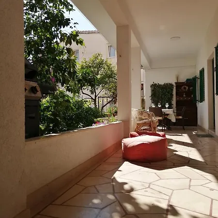 Apartment Lucija *